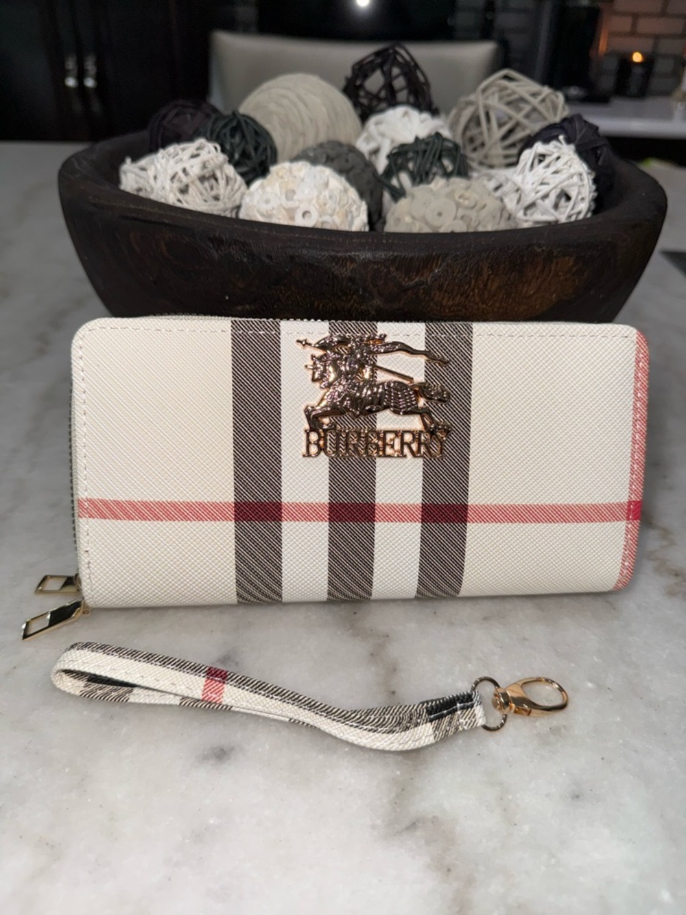 Burberry wallet/wrisltet